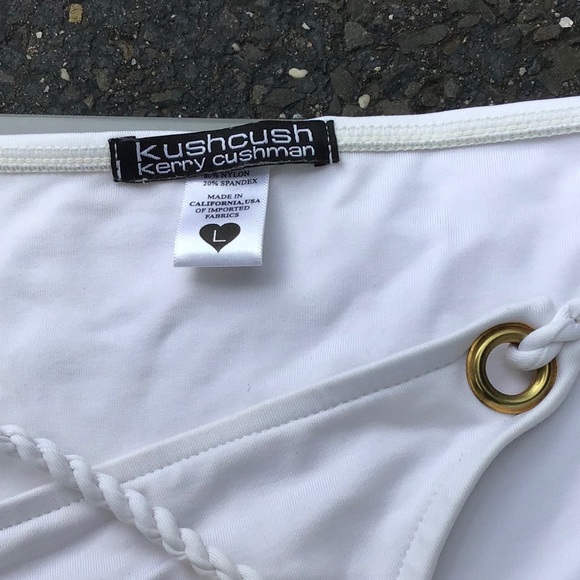 White bikini 2 tops: Butterfly jewel and button - Picture 5 of 16